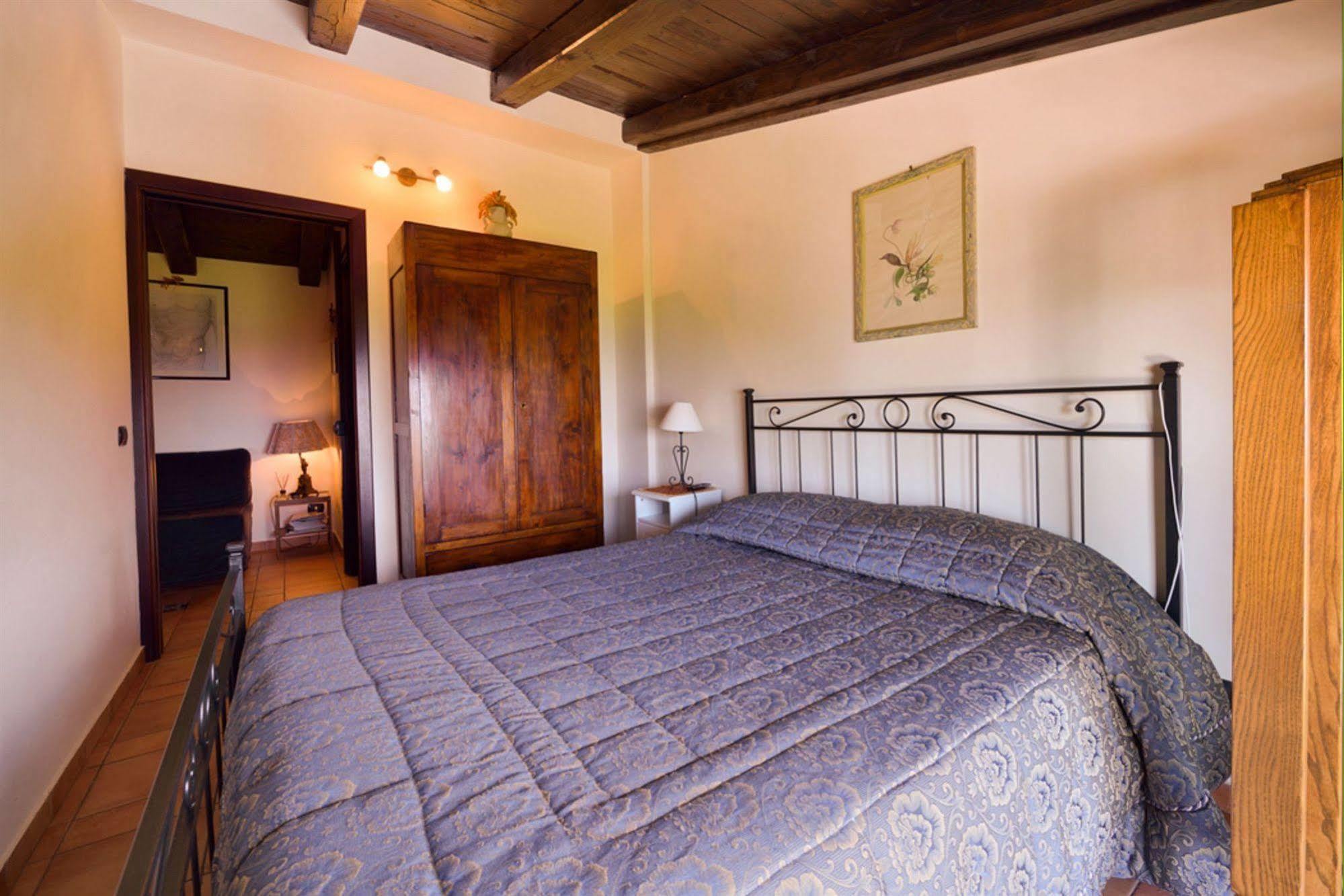 Il Casale Delle Ginestre Aparthotel Castel San Pietro Romano Екстериор снимка