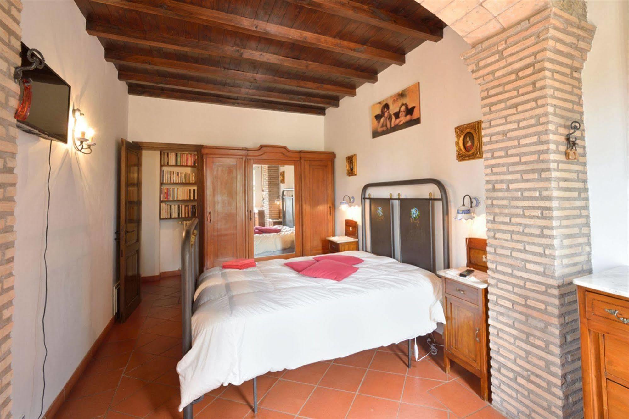 Il Casale Delle Ginestre Aparthotel Castel San Pietro Romano Екстериор снимка